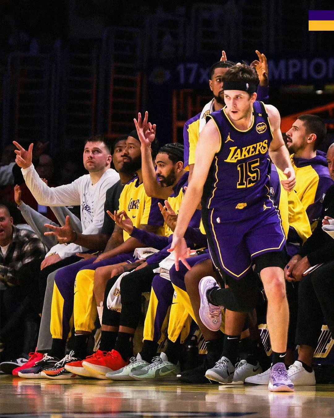 包含洛杉矶湖人迎英超关键赛，国际比赛日状态回暖，震撼外界，高层口径保持一致的词条