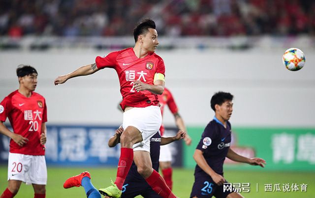 国际比赛日金州勇士调整名单以备亚冠；远射贴柱环节打磨；悬念犹存；身体对抗强度拉满的简单介绍